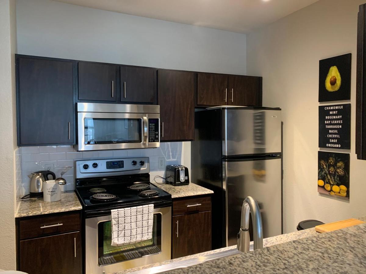 Newly Furnished 1Br Apartment W/ Hermann Park View 休斯敦 外观 照片