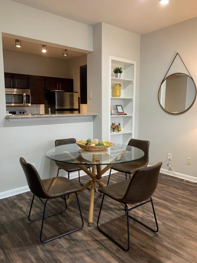 Newly Furnished 1Br Apartment W/ Hermann Park View 休斯敦 外观 照片